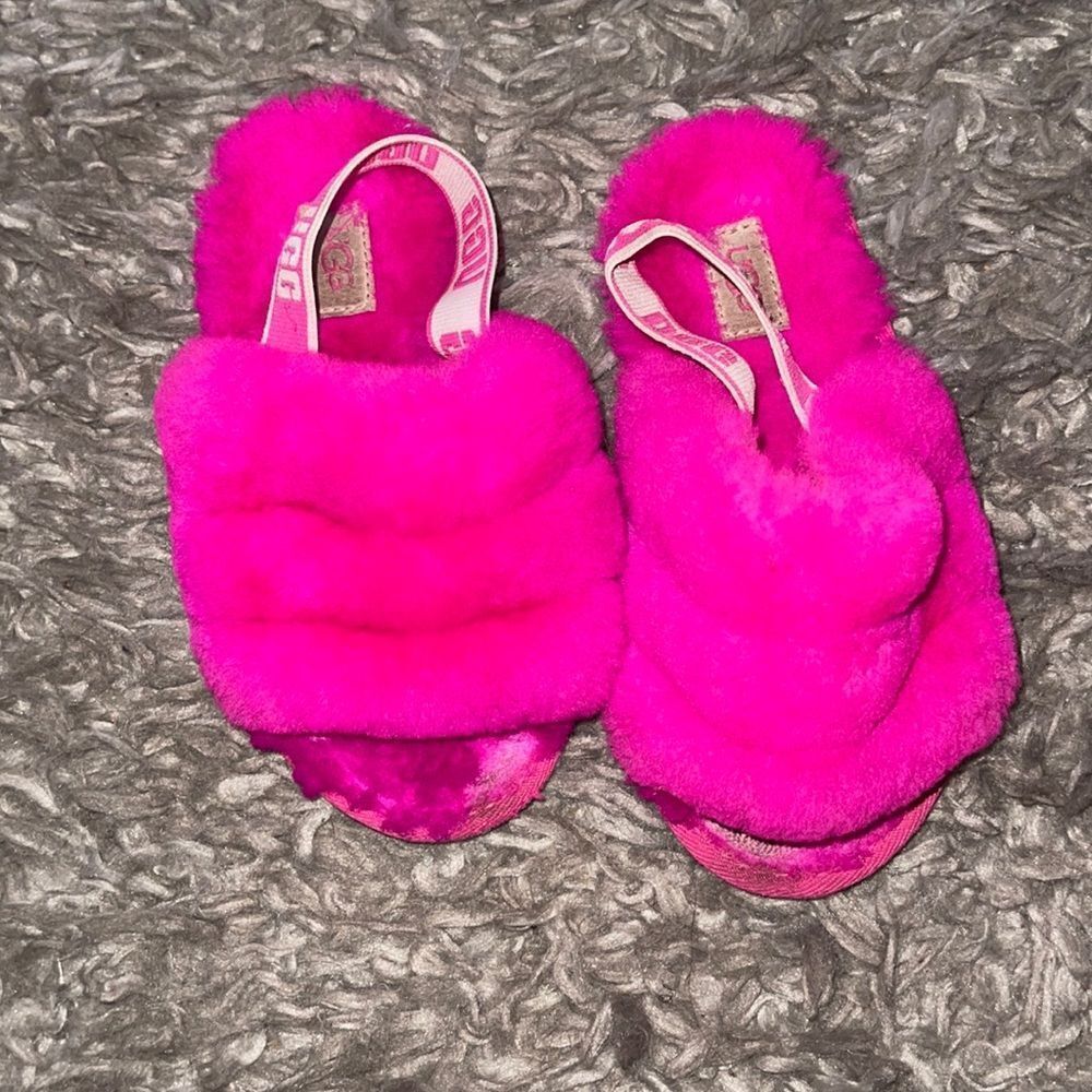 Uggs little girls slides